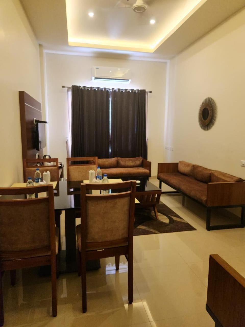 Le Sanara Residency Hotel Thanniyam Exterior photo