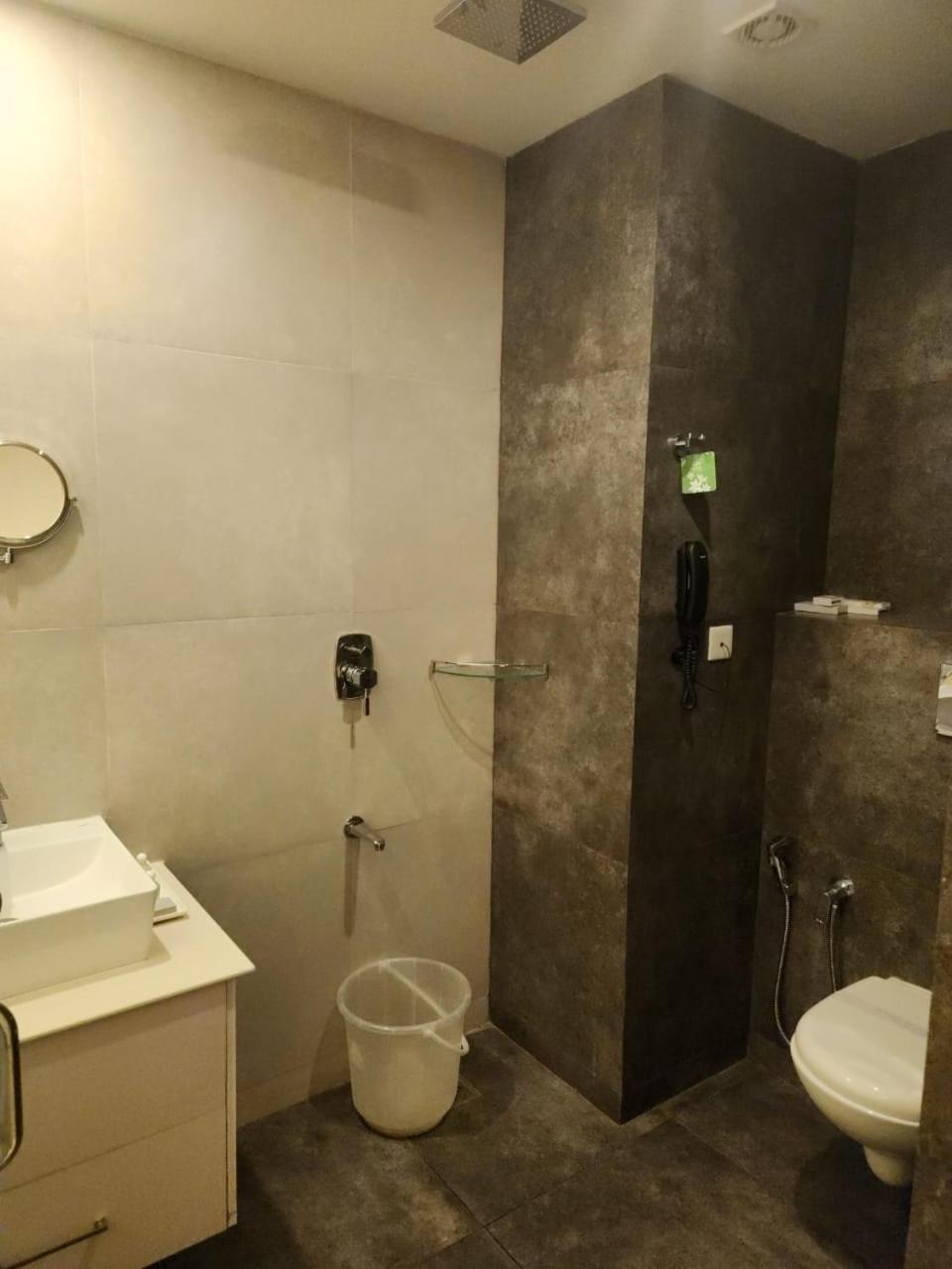 Le Sanara Residency Hotel Thanniyam Exterior photo
